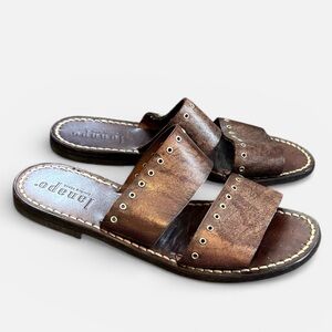 🧋Adorable leather sandals flats from Italy brown size 6